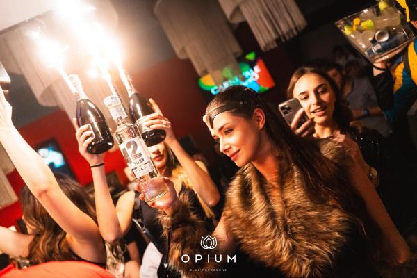 Senorita all'Opium Club, discoteca di Pordenone &ndash; foto 35