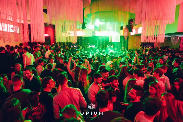 CA$H OUT all'Opium Club, discoteca di Pordenone &ndash; foto 29