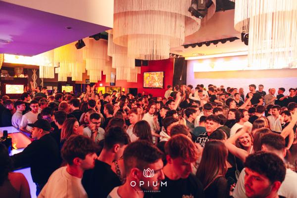 CA$H OUT all'Opium Club, discoteca di Pordenone &ndash; foto 49